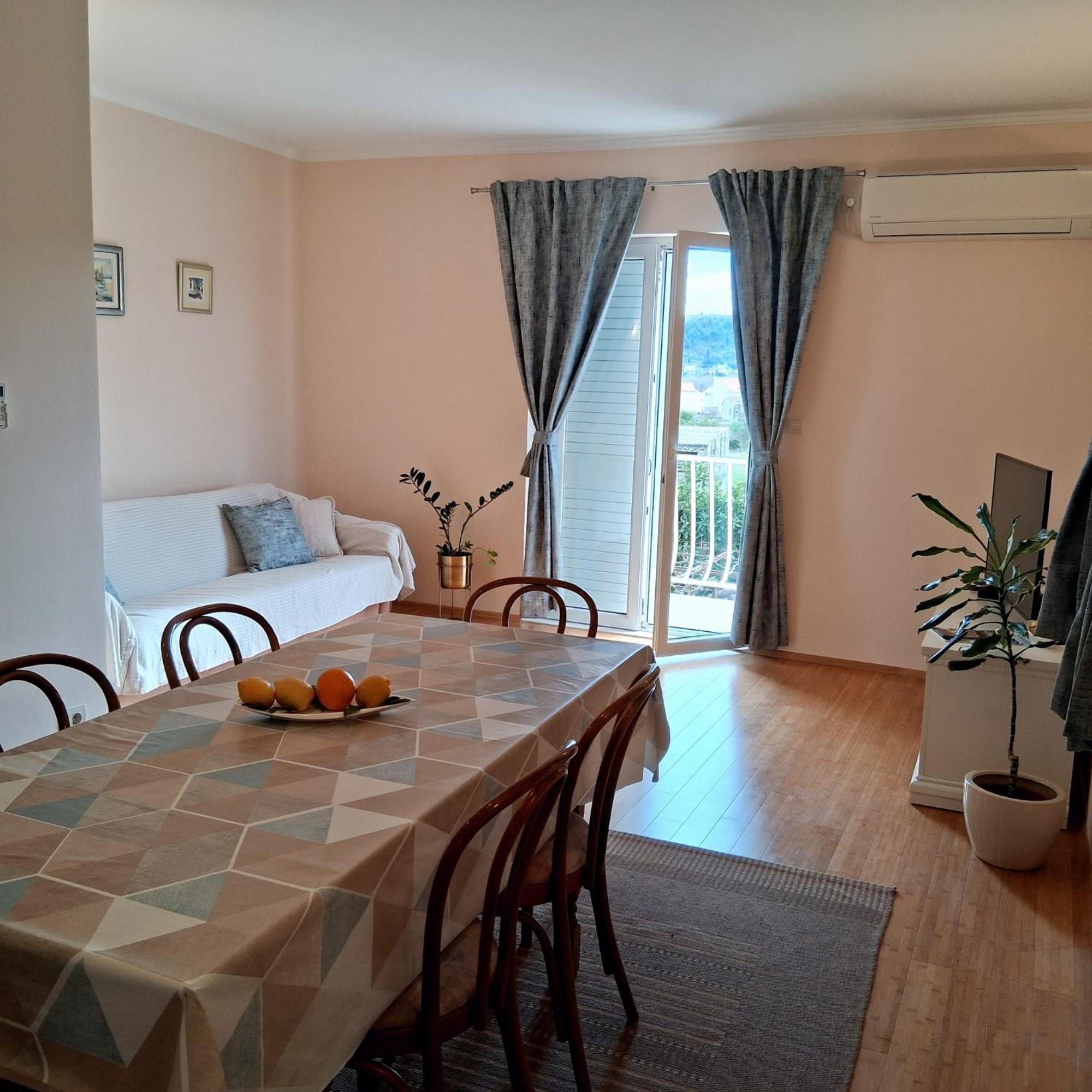 Apartment Marijana มลินี ภายนอก รูปภาพ