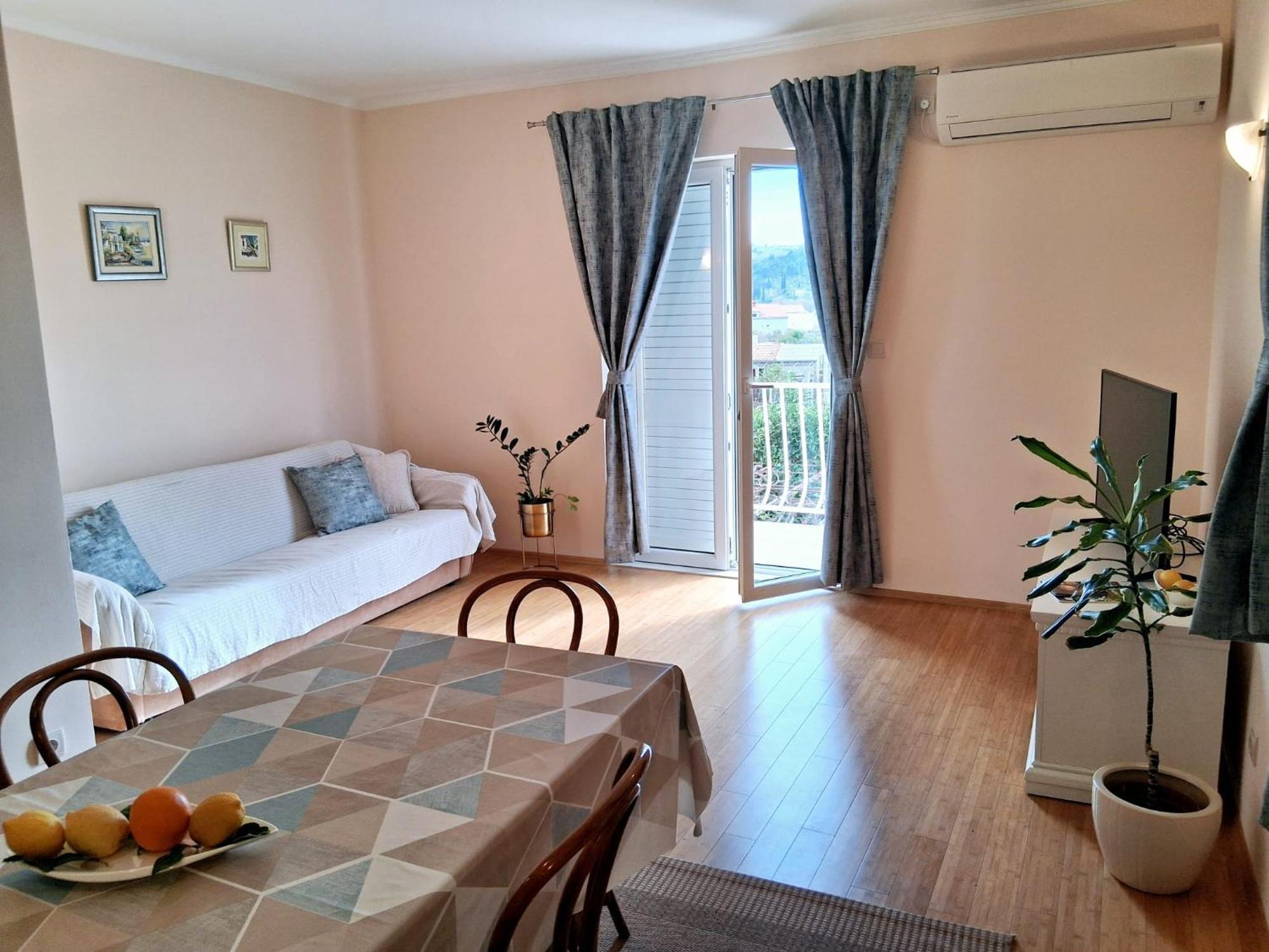 Apartment Marijana มลินี ภายนอก รูปภาพ