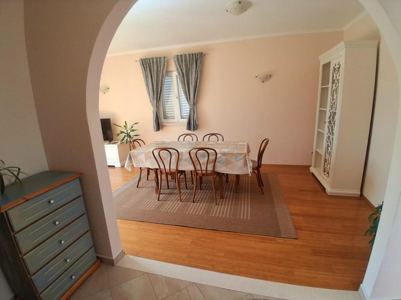 Apartment Marijana มลินี ภายนอก รูปภาพ