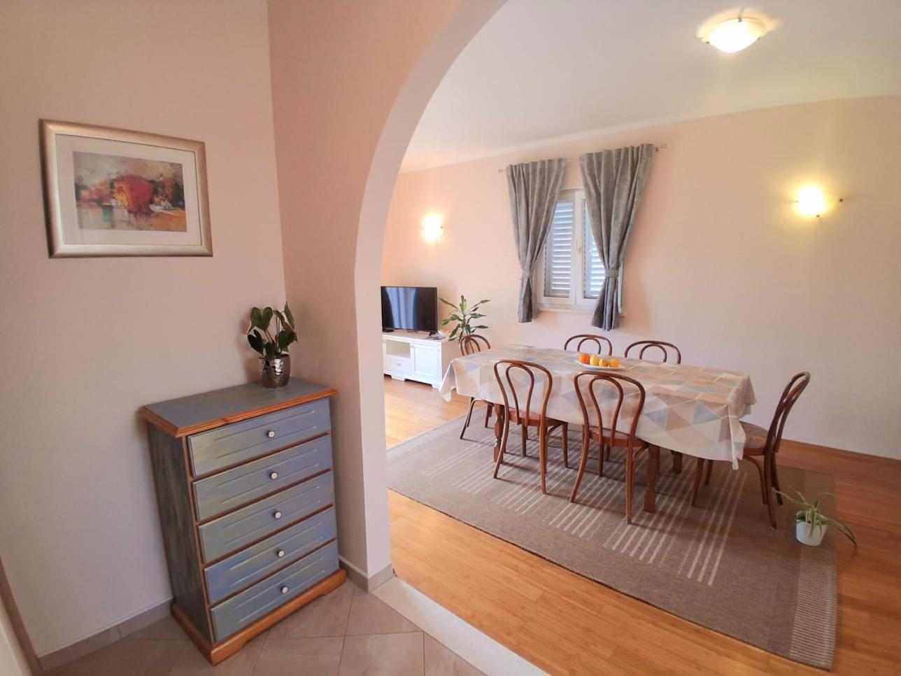 Apartment Marijana มลินี ภายนอก รูปภาพ
